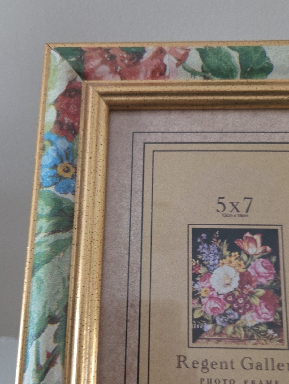 Regent Floral Picture Frame - Picture 4 of 10